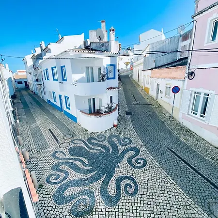 Lush Botanic Oasis With A Boho Hideaway, Near & Cafes Apartment