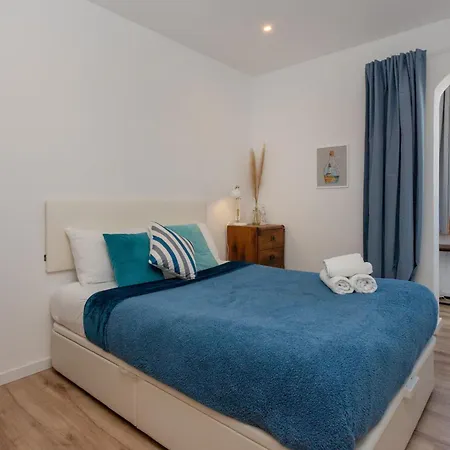 Lush Botanic Oasis With A Boho Hideaway, Near & Cafes *