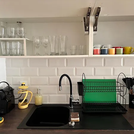 Apartment Lush Botanic Oasis With A Boho Hideaway, Near & Cafes