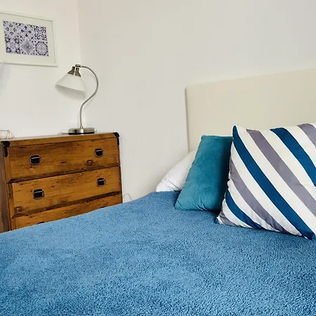 Apartment Lush Botanic Oasis With A Boho Hideaway, Near & Cafes Lagos