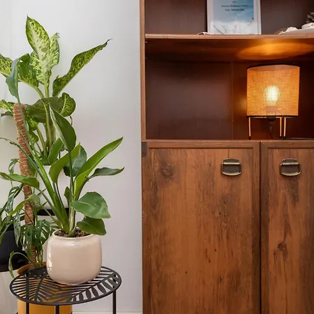 Lush Botanic Oasis With A Boho Hideaway, Near & Cafes アパート *
