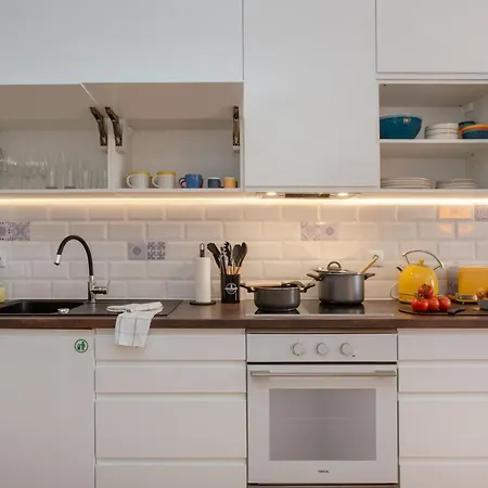 Apartamento Lush Botanic Oasis With A Boho Hideaway, Near Beach&cafés *